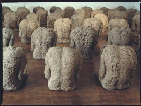 Instalacja Magdaleny Abakanowicz